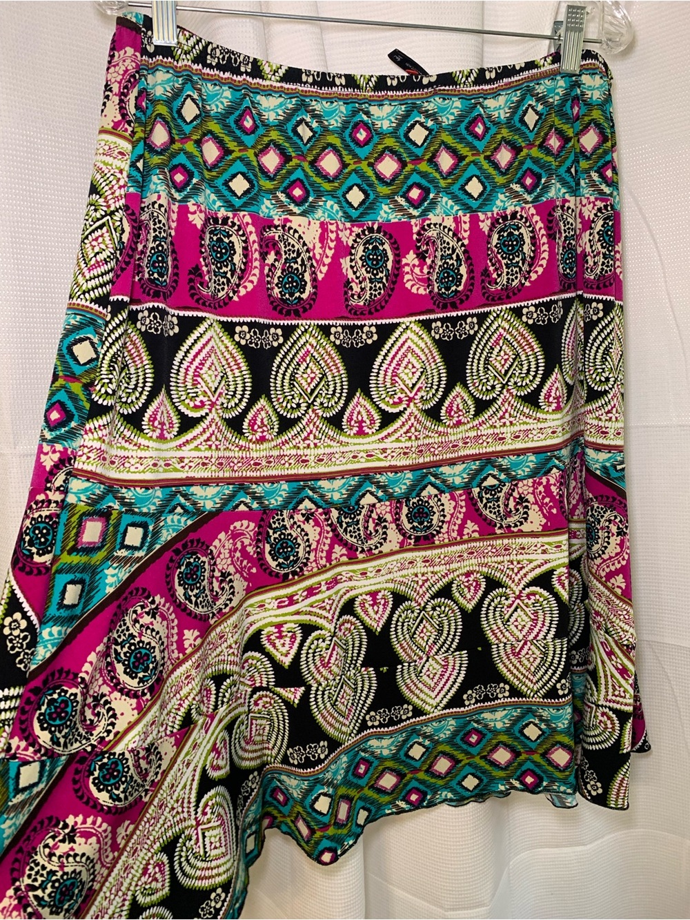new directions Magenta, Teal & Black Printed Midi Skirt